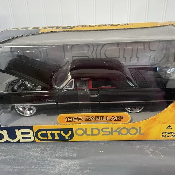 JADA DUB CITY OLDSKOOL 1963‎ Cadillac Black 1:24 DIECAST MODEL is